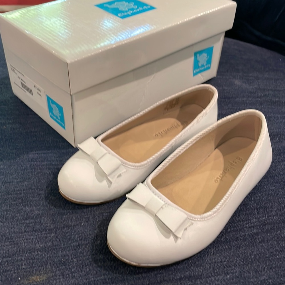Elephantino white girls flat dress shoes size 10